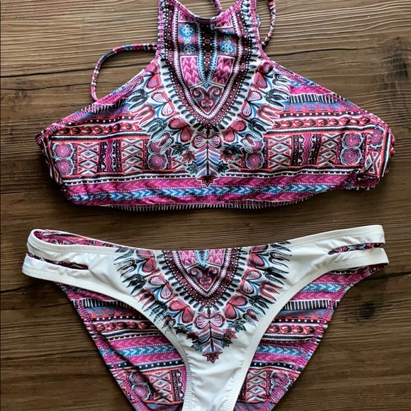 Reversible high neck bikini - Picture 4 of 5